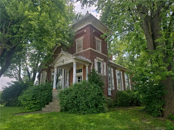 8008 Salem Rd, Lewisburg, OH 45338