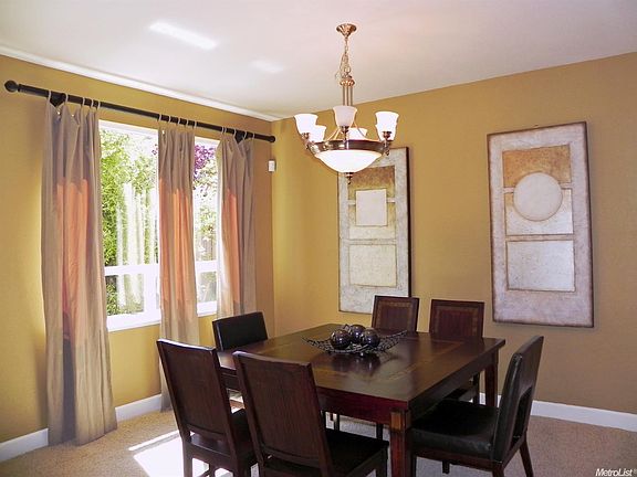 5th image of 208 Tarquinia Ct