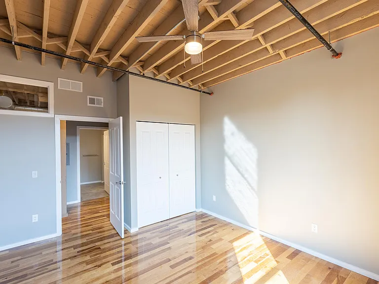 116 N 4th St #214 — Photo 7