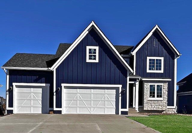 1st image of 2809 NW Westwood Ct