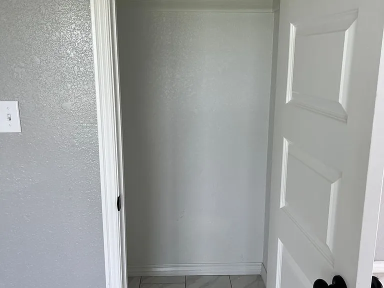 1518 Northridge Dr E — Photo 9