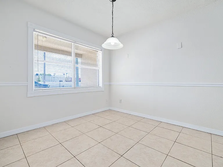 3005 W Kathleen St — Photo 7