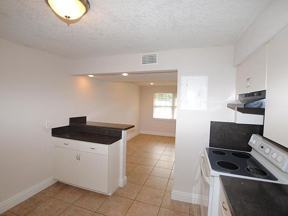 2nd image of 1875 Newbolt Ct