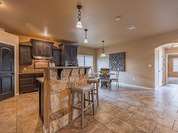 5th image of 4523 Brookdale Dr