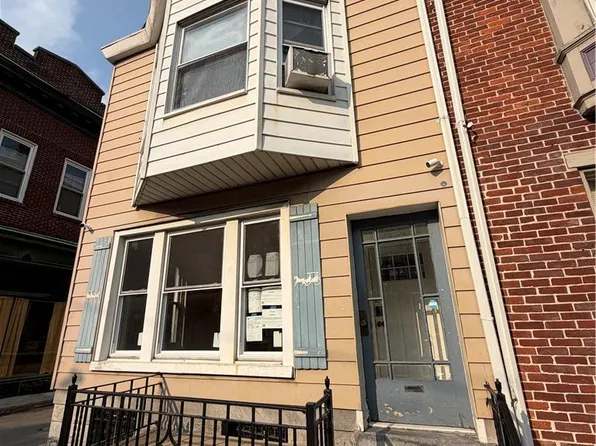 223 N 10th St APT 1, Allentown, PA 18102