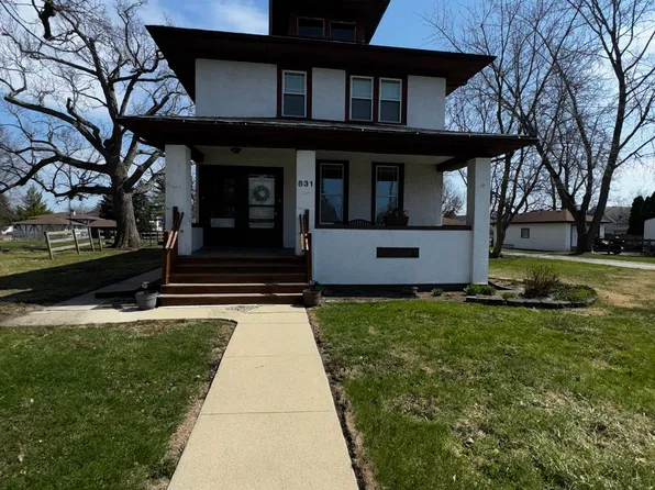 831 State St #2, Lemont, IL 60439