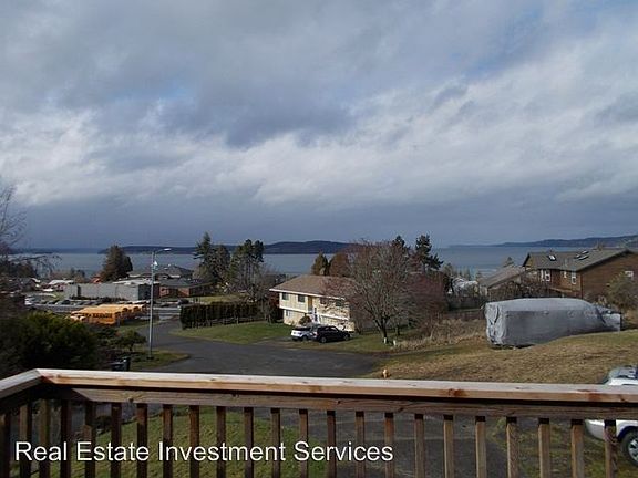 3rd image of 611 Braecrest Cir