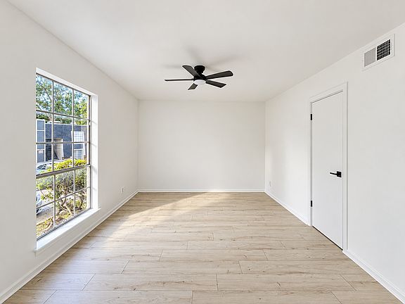 4th image of 4446 E 68th St Unit 391