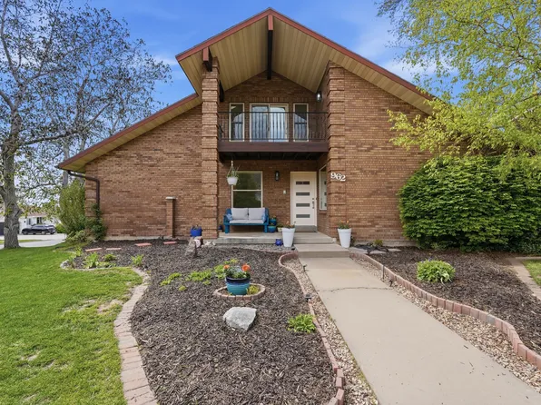 962 S Valley View Dr E, Kaysville, UT 84037