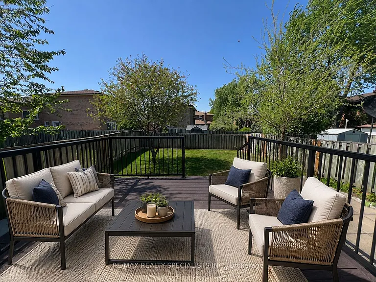 1571 Shale Oak Mews — Photo 6