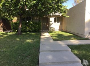 2220 Century Pl, Simi Valley, CA 93063