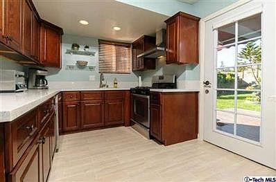 4th image of 4719 Cypress St