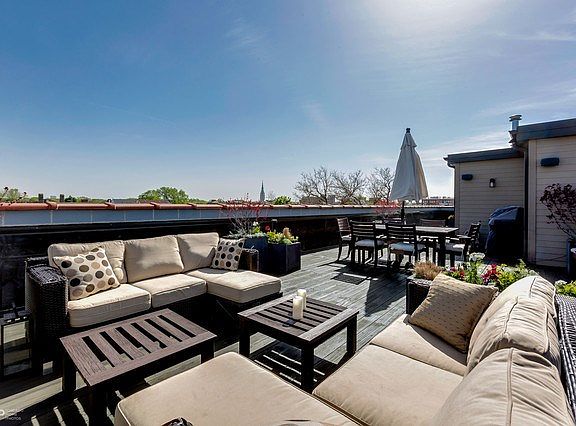 2nd image of 3226 N Clifton Ave #3