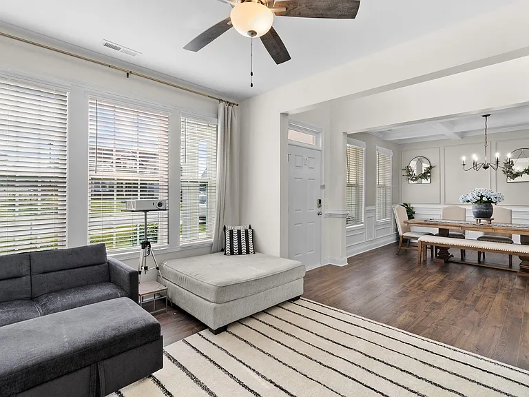 499 Bedford Dr — Photo 10