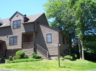 2 Deepwood Cir, Monroe, CT 06468