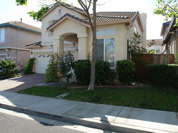 2nd image of 34318 Sandburg Dr