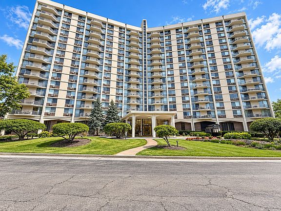 2nd image of 40 N Tower Rd APT 12E