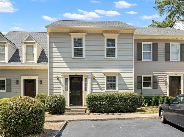 1708 Township Cir, Raleigh, NC 27609