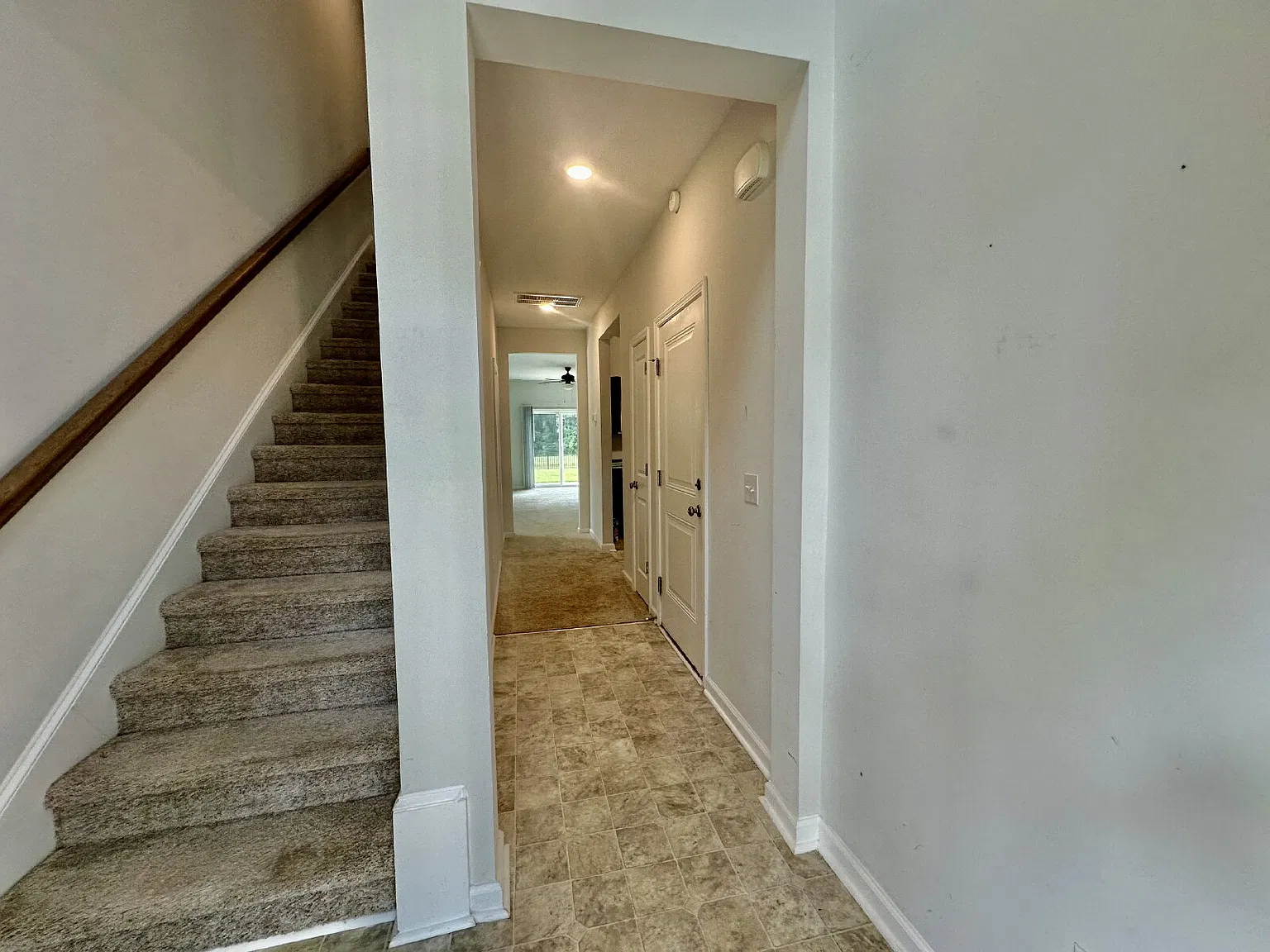 4 bed, 3.5 bath, 2126 sqft, $2,695 — Photo 4