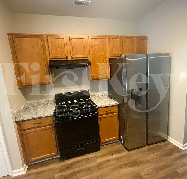528 Valleyside Dr — Photo 6
