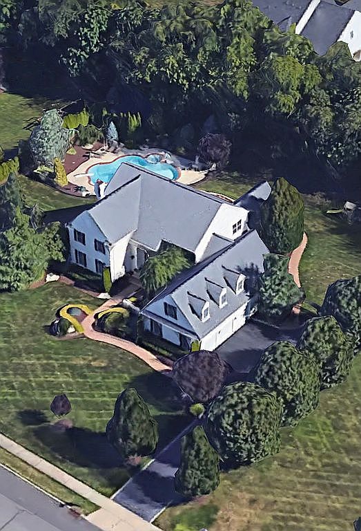 6 Trinity Pl, Freehold, NJ 07728 Zillow