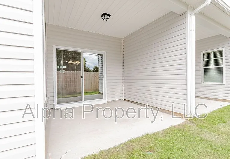 8 Sabine Leaf Ct — Photo 22