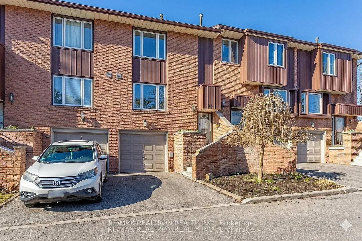 3 bed, $2,950 — Photo 1