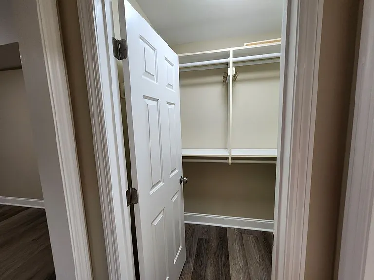 733 Woodland Pointe Pl — Photo 14