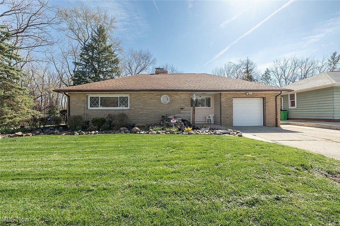 5005 E 117th St, Garfield Heights, OH 44125 | Zillow