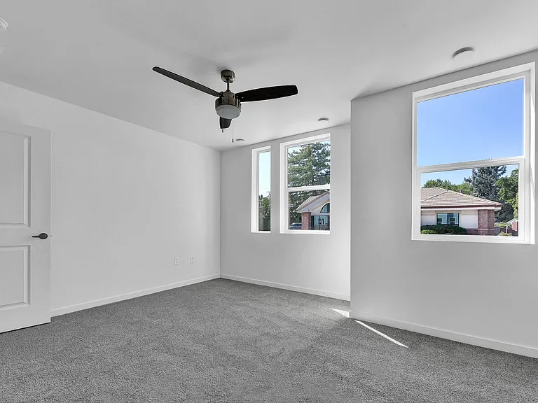 Milstick Apartments — Photo 40