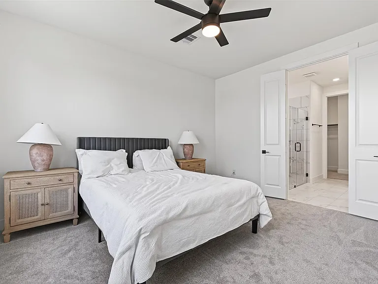 702 Sonfield Dr — Photo 24