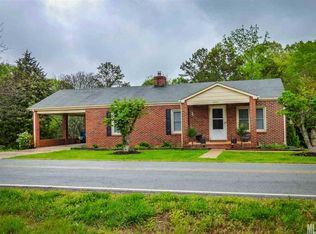 4030 16th St NE, Hickory, NC 28601