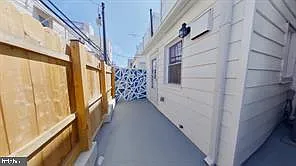 121 Mercy St — Photo 15