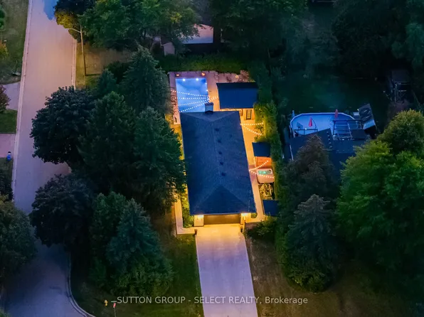 1615 Sharon Dr, London, ON N6G 2R5