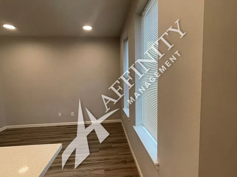 3616-3618 E McKinley Ave #3620 — Photo 6