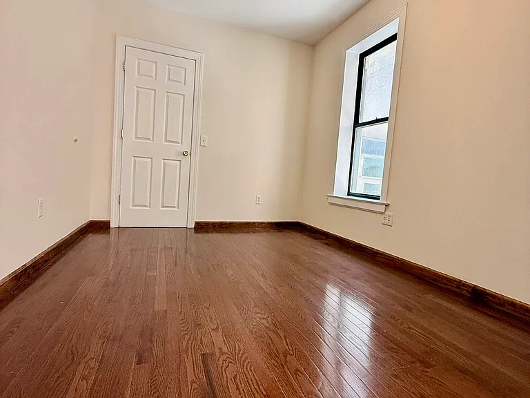 215 E 76th St #2A — Photo 12