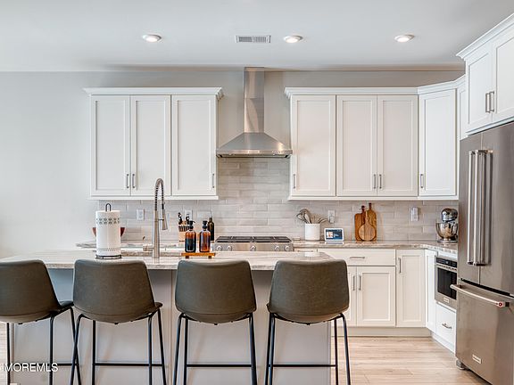 3rd image of 8 Laird Way