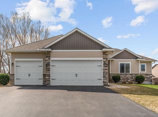 250 Winkler Trl, Cologne, MN 55322