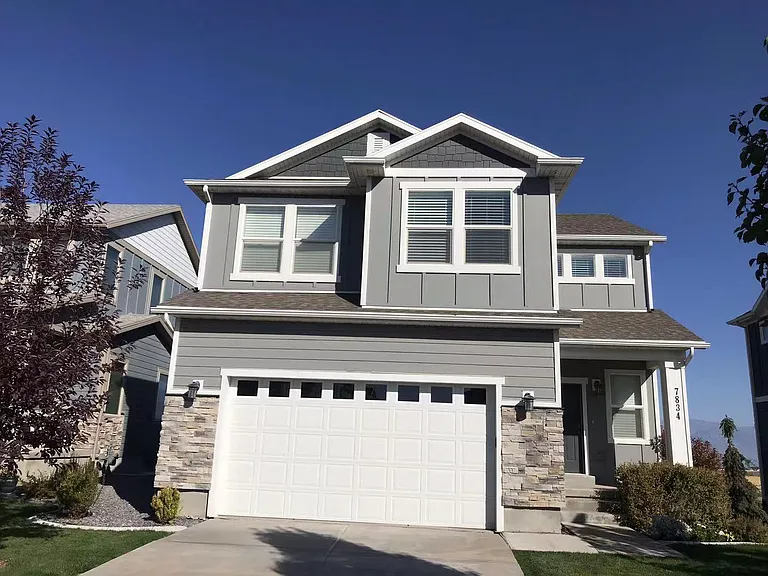 7834 N Red River Dr — Photo 1