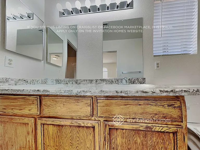 8244 Bermuda Beach Dr — Photo 10