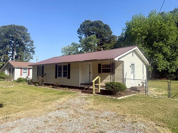 4th image of 42 Happy Trails Ln