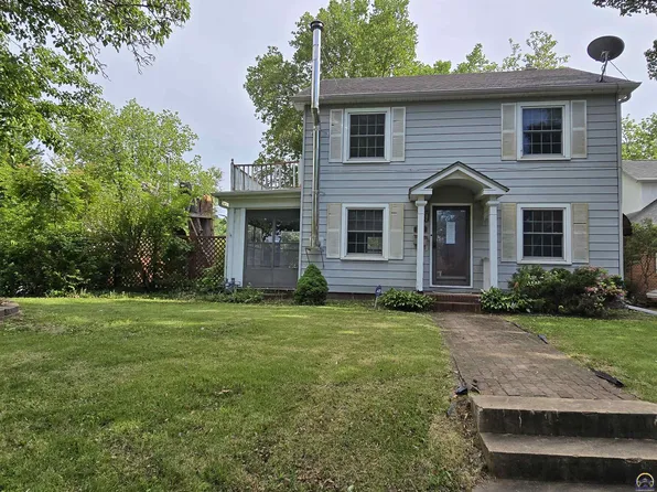 2701 SW Harland Ct, Topeka, KS 66604