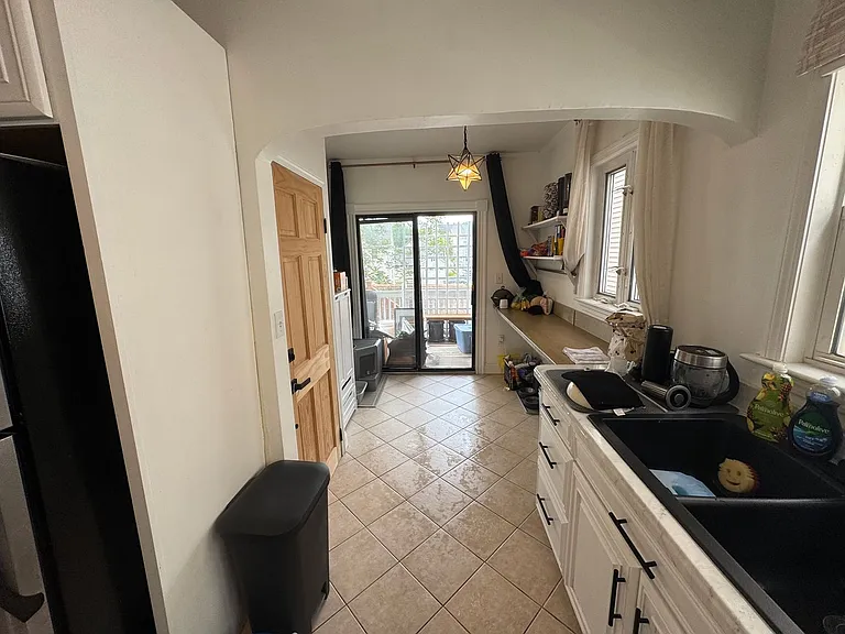 18 Blaisdell St — Photo 14