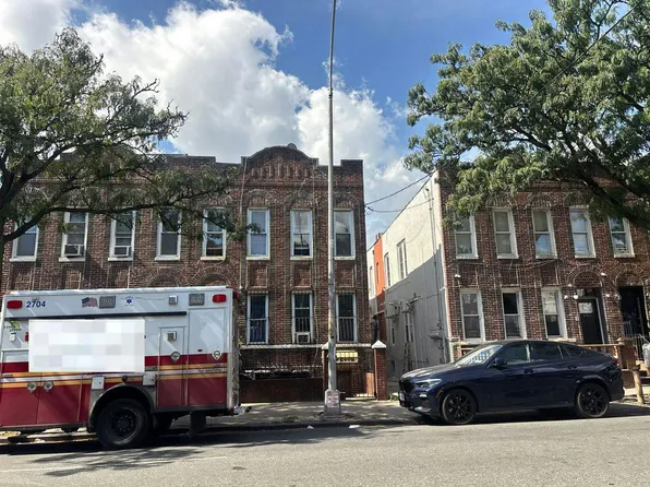 694 Pennsylvania Ave, Brooklyn, NY 11207