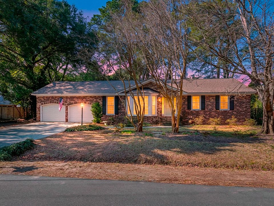 1st image of 758 Larkwood Rd