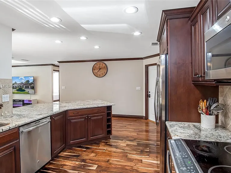 11798 SW 51st Ct — Photo 24