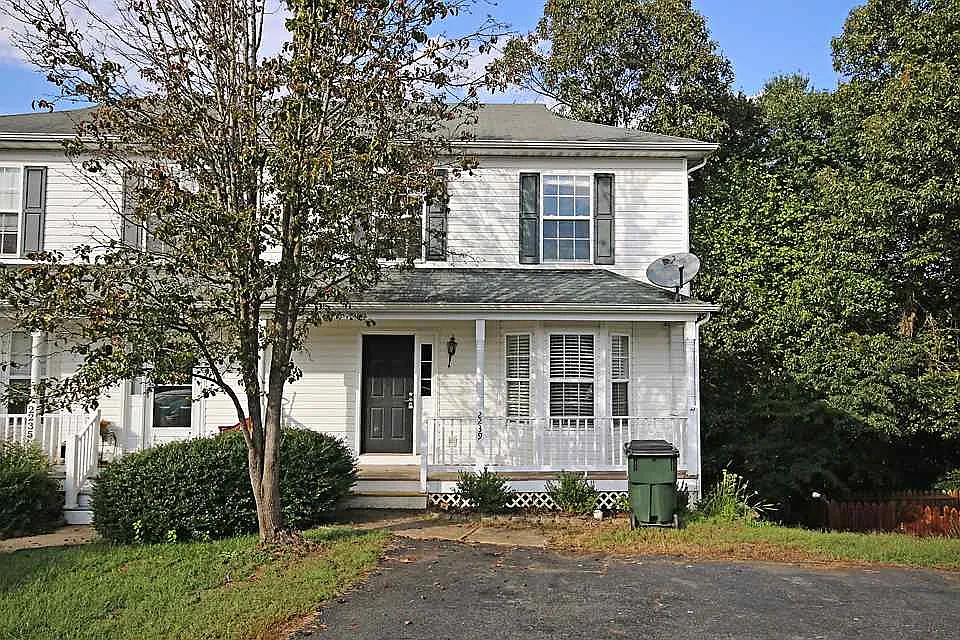 2239 Hummingbird Ln photo 1