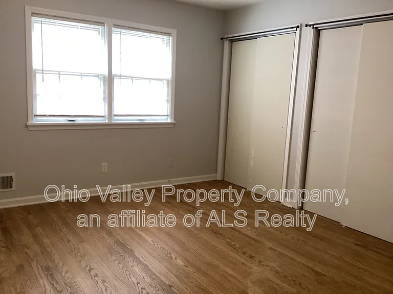 2551 Glenmary Ave #3 — Photo 12