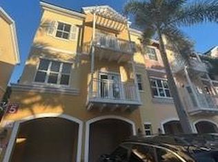 2337 Vintage Dr, Pompano Beach, FL 33064