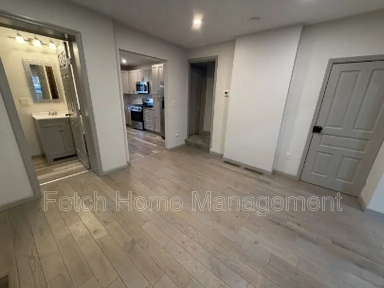 34 N Lee St — Photo 7